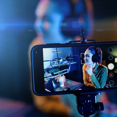 Atmosfera Evenimentelor Live la Radio Intens